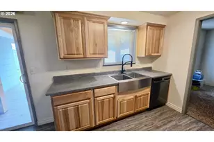 5313 Mazama Dr, Klamath Falls, OR 97603 - Photo 14