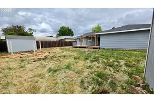 5313 Mazama Dr, Klamath Falls, OR 97603 - Photo 8