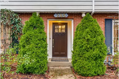 205 NE Billingher Dr, Portland, OR 97220 - Photo 2