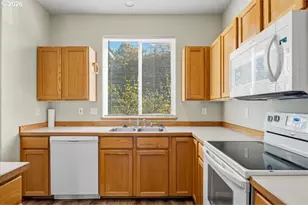 1085 Golden Pheasant Dr, Redmond, OR 97756 - Photo 4