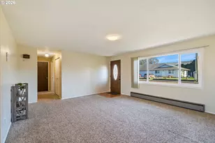 702 Ash Ave, Tillamook, OR 97141 - Photo 8