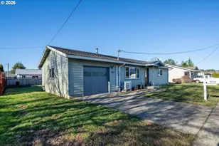 702 Ash Ave, Tillamook, OR 97141 - Photo 2