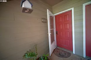 1986 Lake Isle Dr, Eugene, OR 97401 - Photo 48