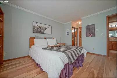 1986 Lake Isle Dr, Eugene, OR 97401 - Photo 38
