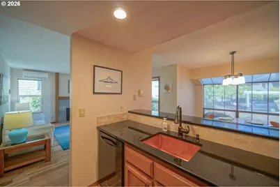 1986 Lake Isle Dr, Eugene, OR 97401 - Photo 28