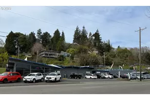 777 N Bayshore Dr, Coos Bay, OR 97420 - Photo 1