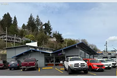 777 N Bayshore Dr, Coos Bay, OR 97420 - Photo 2