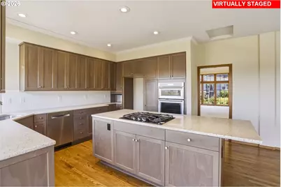 7611 SE 141st Ave, Portland, OR 97236 - Photo 6