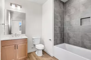 5866 N Missouri Ave, Portland, OR 97217 - Photo 8