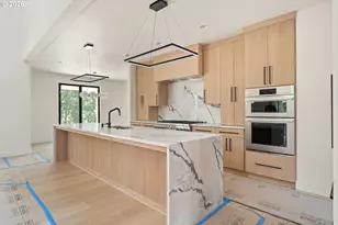 12070 NW Stewartridge Ln, Portland, OR 97229 - Photo 2