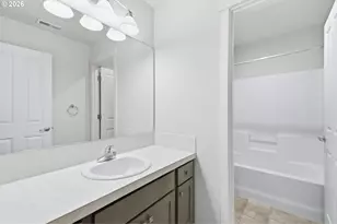 988 NE 73rd Ave, Hillsboro, OR 97124 - Photo 32