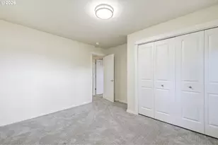 988 NE 73rd Ave, Hillsboro, OR 97124 - Photo 36