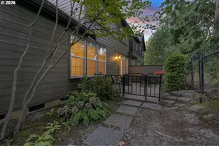 988 NE 73rd Ave, Hillsboro, OR 97124 - Photo 42