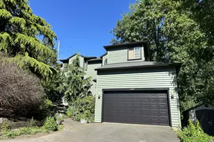 11450 SW Capitol Hwy, Portland, OR 97219 - Photo 2