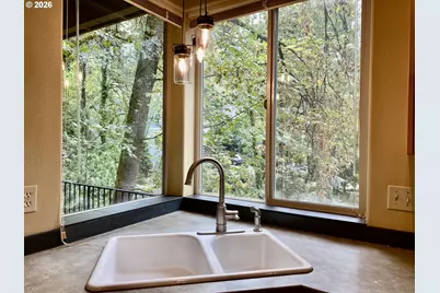 11510 SW 61st Ave, Portland, OR 97219 - Photo 32