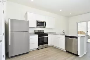 3933 SW Duniway Ln, Gresham, OR 97080 - Photo 12