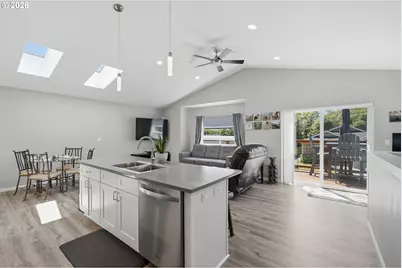 708 Vine Maple Ln, Garibaldi, OR 97118 - Photo 10