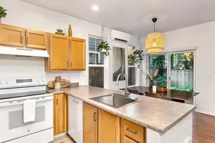 2650 NE 6th Pl, Portland, OR 97212 - Photo 8