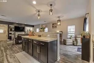 10818 NE Red Wing Way, Hillsboro, OR 97006 - Photo 12
