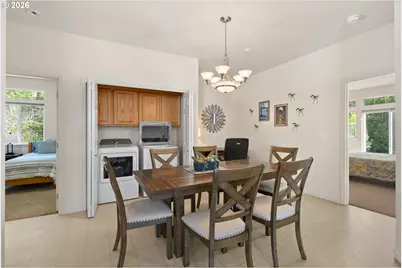 1011 10th St, Florence, OR 97439 - Photo 6