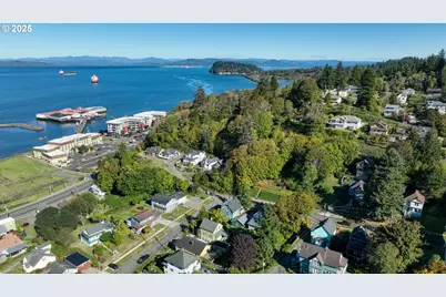 501 38th St, Astoria, OR 97103 - Photo 8