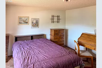 226 Chickering St, Myrtle Creek, OR 97457 - Photo 6