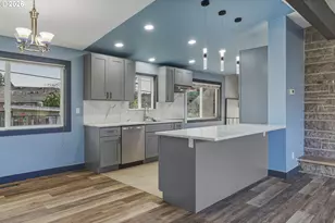 2912 SE 141st Ave, Portland, OR 97236 - Photo 8