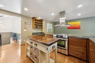 8615 SW Rebecca Ln, Beaverton, OR 97008 - Photo 10