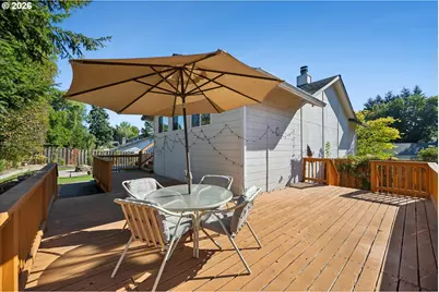 8615 SW Rebecca Ln, Beaverton, OR 97008 - Photo 16