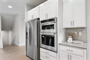 17683 SW Cobb Ln, Beaverton, OR 97007 - Photo 14
