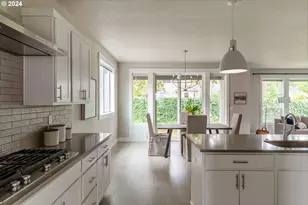 17683 SW Cobb Ln, Beaverton, OR 97007 - Photo 8