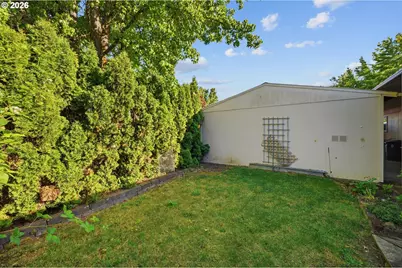 450 SE Lacreole Dr #129, Dallas, OR 97338 - Photo 28