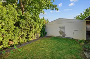 450 SE Lacreole Dr, Dallas, OR 97338 - Photo 28