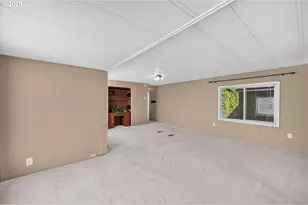 450 SE Lacreole Dr, Dallas, OR 97338 - Photo 6