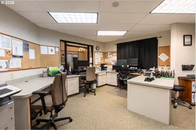 2645 N 17th St, Coos Bay, OR 97420 - Photo 10