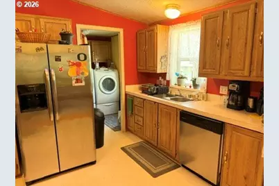 47767 Harris St, Oakridge, OR 97463 - Photo 8