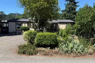 47767 Harris St, Oakridge, OR 97463 - Photo 4
