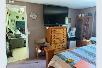 47767 Harris St, Oakridge, OR 97463 - Photo 12
