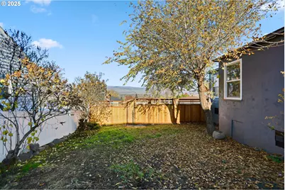 602 W 13th St, The Dalles, OR 97058 - Photo 28
