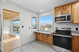 602 W 13th St, The Dalles, OR 97058 - Photo 10