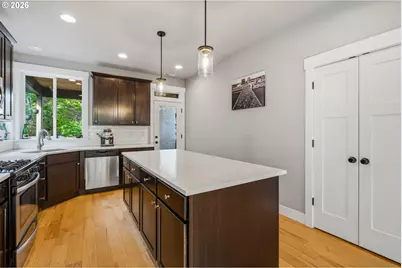 9146 N Edison St, Portland, OR 97203 - Photo 14