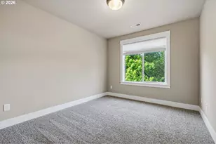 9146 N Edison St, Portland, OR 97203 - Photo 32