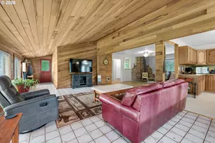 35255 Lyngstad Heights Ln, Astoria, OR 97103 - Photo 6