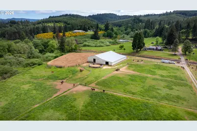 5143 Umpqua Highway 99, Drain, OR 97435 - Photo 16