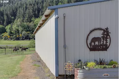 5143 Umpqua Highway 99, Drain, OR 97435 - Photo 10