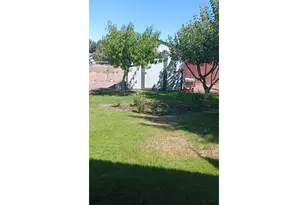 865 E Kennedy Ave, Hermiston, OR 97838 - Photo 12
