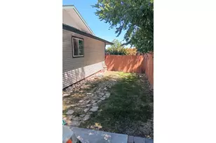 865 E Kennedy Ave, Hermiston, OR 97838 - Photo 12