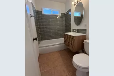 8610 NE Hancock St, Portland, OR 97220 - Photo 18