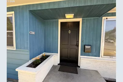 8610 NE Hancock St, Portland, OR 97220 - Photo 2