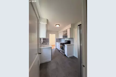 8610 NE Hancock St, Portland, OR 97220 - Photo 16